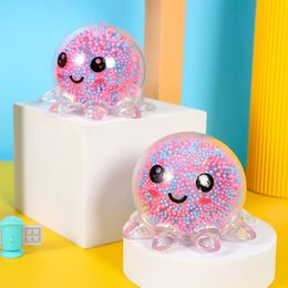 Decompressiespeelgoed 1 stks gloeiende licht inktvis Vent Vent Ball Squeeze S Bubble Octopus Stress Relief Gift For Kids 230105