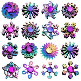 Jouet de décompression 27 style fidget spinner Noël flocon de neige toys pour les enfants relief de stress coloré piratage de main enfants cadeaux 2022 T240422