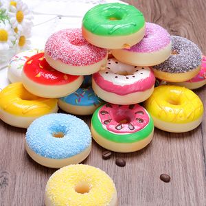 Decompressie Speelgoed 6 stks Zachte Kunstmatige Nep Brood Donuts Donuts Stress Relief Speelgoed Knijp Speelgoed Simulatie Cake Model Bruiloft Decoratie 230629