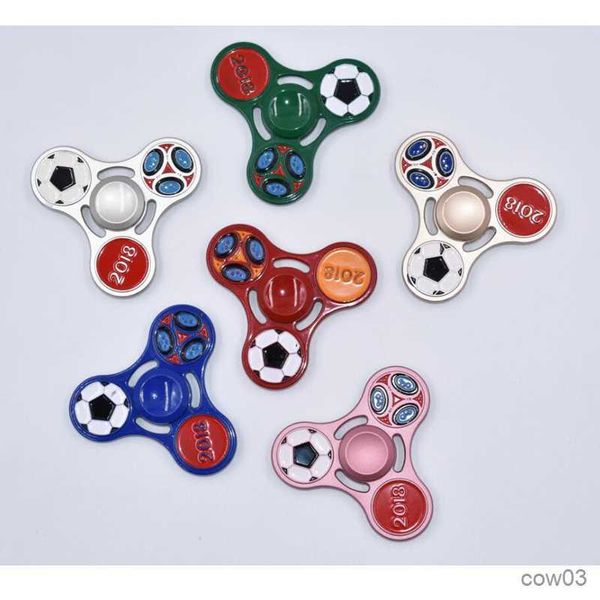 Colección de juguetes de descompresión Spinners de mano de fútbol clásicos Spinner de metal para y juguete antiestrés para niños adultos R230712