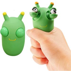 Jouet de décompression Green Bug Squeeze Toy Grass Eyes Popping Out Toy Sensory Fidget Toy Globe oculaire rebondissant Toy Slug Pop-it Toys pour tout-petits enfants adultes 230617