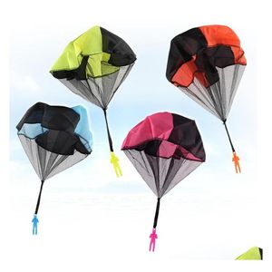 Décompression Jouet Main Lancer Enfants Mini Jouer Parachute Soldat Sport Jouets Éducatifs Pour Enfants En Plein Air Aléatoire Couleur Pvc Mode Ga Dhb0M