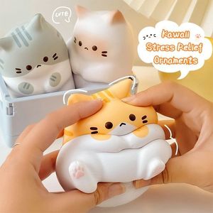 Decompressiespeelgoed Kawaii Kat Stress Relief Squishy Speelgoed PU Langzaam stijgend Knijp Antistressbal Cartoon Tafelornamenten Verjaardagscadeau voor meisjes 230827