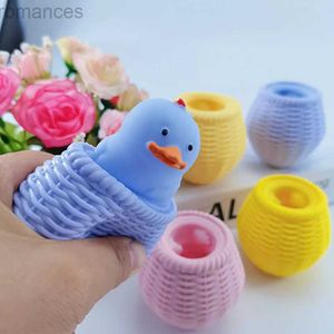 Jouet de décompression Nouvelle tasse de cage de poulet étrange décompression mignon animal de compagnie pirogue musique purge charmant poulet jouet stress releveur toys d240424