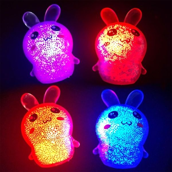 Jouet de décompression Squishy Toy Lumineux Bunny Grape Ball Décompression Toy Squeeze Fidget pour la thérapie de l'autisme avec des perles Garçons Fille Cadeau de Noël 230907