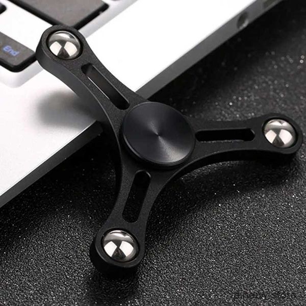 Descompresión Toy Tri-Spinner Fidget Funny Kid Adult Toy Fidget Spinner Metal EDC Spinner para autismo y ADHD Antistress Puzzle Toy B0127