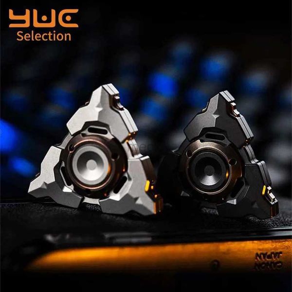 Jouet de décompression yuc doigté détachable gyroscope gyroscope à main spinner magnétique jouet filet filet de haute qualité Technologie EDC Desk Toy 240413