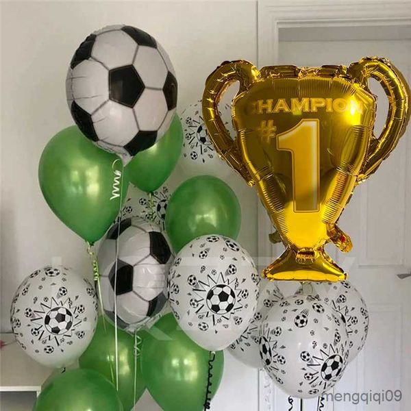 Decoración Trofeo Golden Football Foil Foil Boy Man Decor Birthday Games Sports Balls Air Baby Shower Supplies R230811