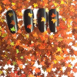 Decoraciones 100g Maple de lámina de lámina de lámina de lentejuelas brillantes 5 mm Autumn Amarillo Red Flakes Spangles Manicure uñas de arte decoración de arte