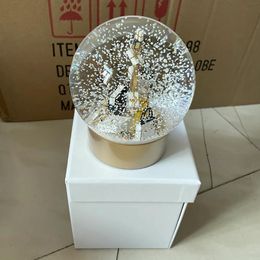 Decorazioni 2023 Ultima edizione C Classici Palla di neve di Natale con bottiglia di profumo all'interno della sfera di cristallo per un compleanno speciale Novità regalo VIP