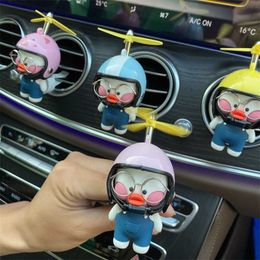 Decoraties Dragonfly Little Yellow Duck Aromatherapy Ornament Cars Interieur Decoratie Conditioner Air Vent Freshener Para Auto AA230407