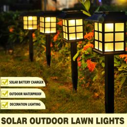 Décorations Lautres de pelouse extérieure solaire Lampe en forme de maison rétro lampe étanche par cour de jardin décoration lampe de nuit insérée de petites lumières du palais