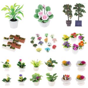 Decoratieve beeldjes 1/12 Doll House Miniatuur Flower Fairy Garden Ornament Mini Green Plant Bloemen Pot Home Simulatie Boom Potted