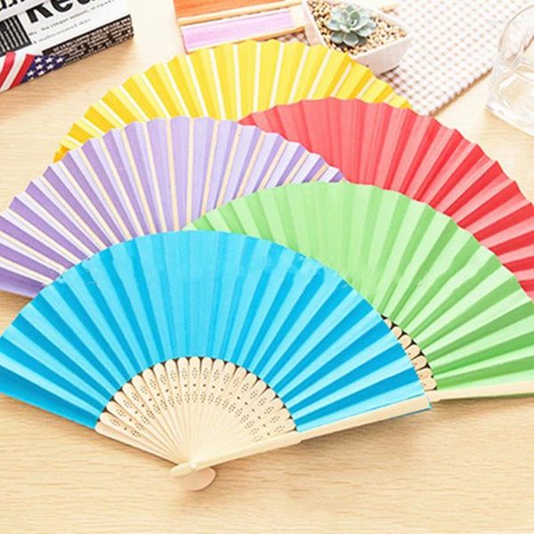 Figuras decorativas 1/5pcs Fan de papel plegable pintado a mano suministros de bodas portátiles de boda chino Regalo de baile de la mano Ramadán 21 cm