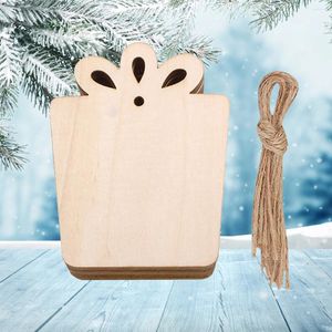 Figurines décoratives 10pcs Boîte-cadeau Forme de décoration suspendue Ornement en bois Party Tree Party For Home Christmas With Rope