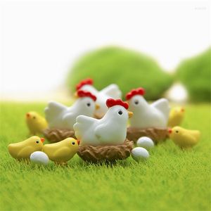 Decoratieve beeldjes 10 stks/set Micro Crafts ornament Hen Chicken Chick Egg Nest Klein standbeeld Figurine Miniaturen DIY Home Garden Decor