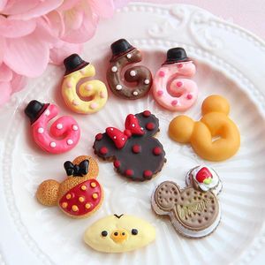 Figuras decorativas Simulación de 10 piezas Cabeza de mouse Biscuit Flat Back Cabochons Mini Fake Food Decoration Crafts Diy Embellidos