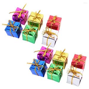 Figuras decorativas 120 pcs decoraciones de árboles de Navidad cajas de regalo colgantes pequeños colgantes para regalos suministros de fiesta adornos decorar