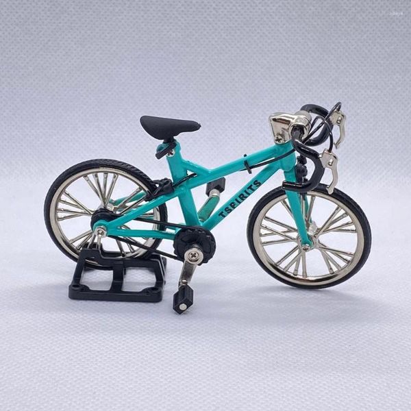 Figurines décoratives 1pc couleur aléatoire d'échelle de vélo d'ornements 1:12 Mode de simulation de vélos en alliage de poupée