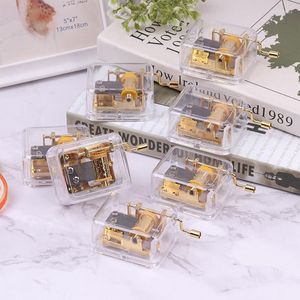 Decoratieve beeldjes 1 van de hand bediende Music Box Acryl Creative Crafts Ornament Birthday Gifts Women Boyfriend Home Decoratie