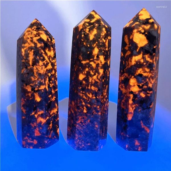 Figurines décoratives 1pc flamme naturelle feu Crystal Point Point Tower Wand Syenite Fluorescent Ore Collection de minéraux Énergie Reiki Spécimens