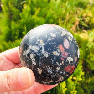 Figurines décoratives 1pcs Plum Natural Plum Blossom Jasper Sphere Crystal Stone Ball Energy Healing Quartz pour décoration