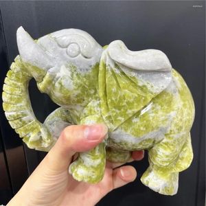 Decoratieve beeldjes 2kg Big Stone Crystal Natural Serpentine Jade Jadeite Quartz Large Rock Elephant Figurine Carving House Decorations