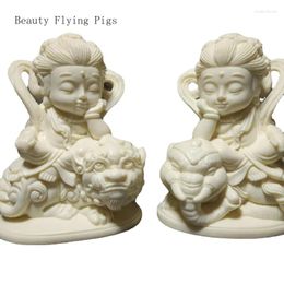 Figurines décoratives 2pcs ivoire fruit q édition guanyin bodhisattva dessin animé feng shui décoration voiture montée de statue de bouddha monté artisanat