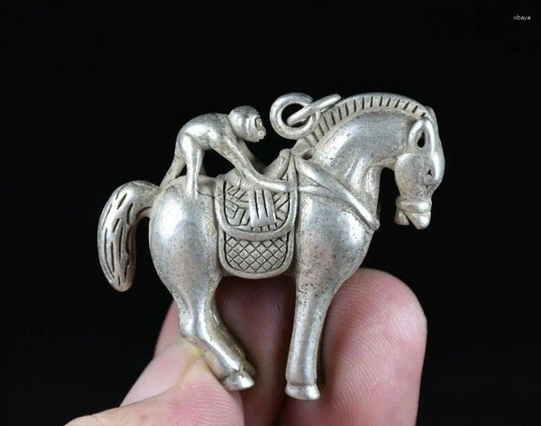 Figurines décoratives 4,5 cm rares vieux chinois miao argent feng shui Horse singe succès pendentif chanceux pendentif