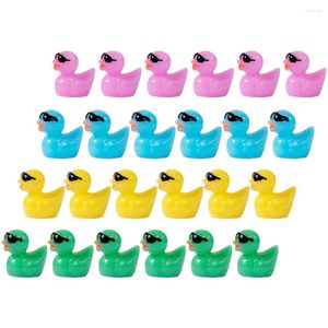 Decoratieve beeldjes 40st Cartoon Mini Beeldje Tafelblad Dierendecoratie Hars Ornament Handwerk Materiaal