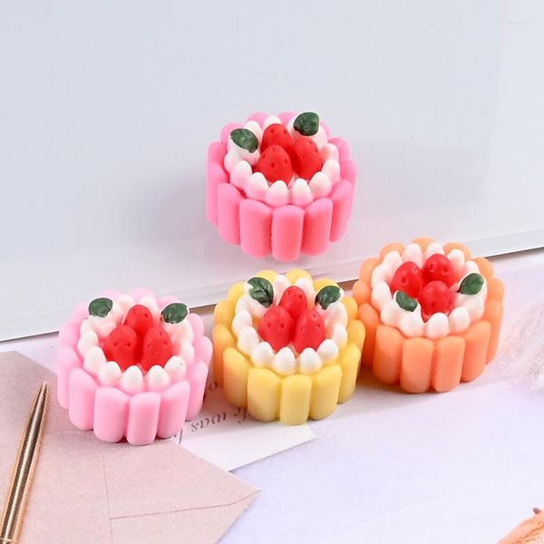 Figurines décoratives 5 pièces, Simulation Mini crème fraise petit gâteau Kawaii résine faux Dessert maison de poupée décoration coque de téléphone