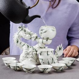 Figurines décoratines Ceramics de céramique Automatique Set Taware Chinese Teaware Design Anti-Scald tourne les cadeaux de passoire en porcelaine ménagers en porcelaine