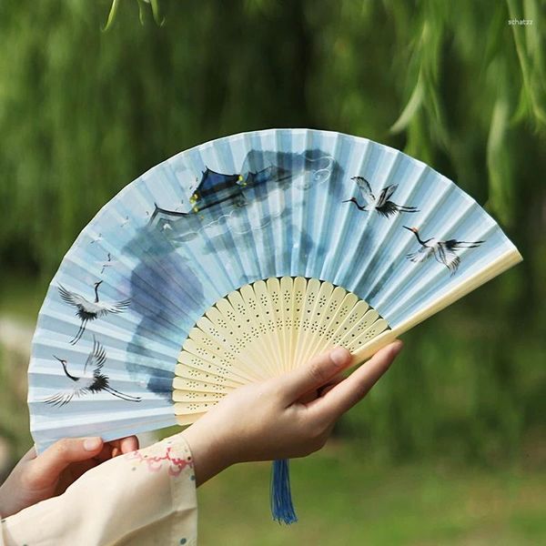 Figurines décoratives Bamboo Room Wood Fans de bois vintage Silk Fan pliant chinois artisanat d'art japonais pour décoration de maison portable de danse portable