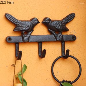 Decoratieve beeldjes vogels haak hangende plank muur zwart giet ijzeren rack rack courtyard corridor vintage outdoor decoratie