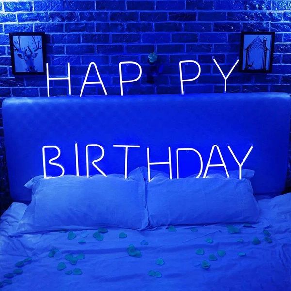 Figurines décoratives Blue Shinning Neon Light 26 Alphabet Inscription Lampe pour l'anniversaire de mariage Party Valentin pour la Saint