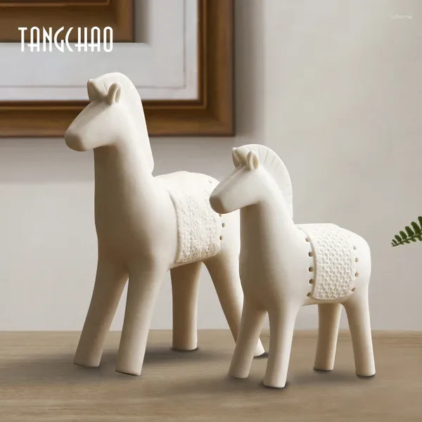 Figurines décoratines State de cheval en céramique Figurine Figurine Sculpture moderne Décoration de maison pour cadeau de bureau intérieur