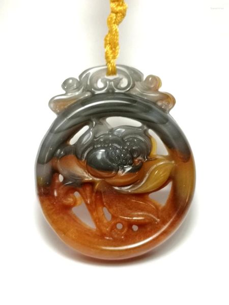 Figurines décoratives chinois Natural Jade sculpté à main le collier de collier sans pendentif à deux faces