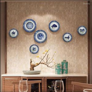 Figurines décoratives Style chinois Bleu et blanc Porcelaine Céramique Plateau suspendu salon Murs de luxe légers Décorations créatives