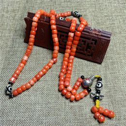 Decoratieve beeldjes Chinese Tibetaanse sieraden Koraal Cilindrische drieogige Dzi-kralen Bracelet Retro Ethnic Necklace Sweater-keten Gift