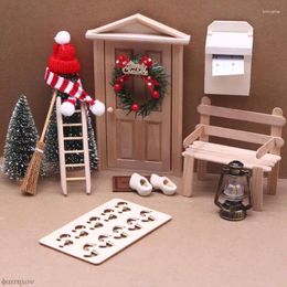 Figurines décoratines décor de Noël Dollhouse Elf Porte Hat Scarpe Couronne de banc de la lampe à lettres d'huile de mini-arbre