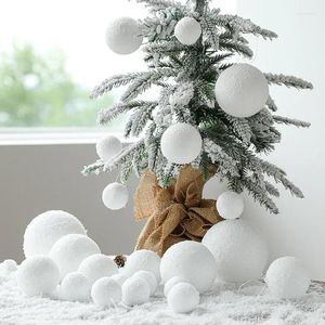 Figurines décoratifs arbre de Noël décoration suspendue au plafond du mariage Boule de mousse blanche Boule de balle Fenêtre de vacances décorations