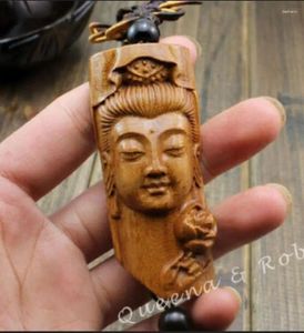 Figurines décoratives Statue en cuivre noeud chinois sculpture sur bois Guan Kwan Yin tête bouddha pendentif de voiture amulette