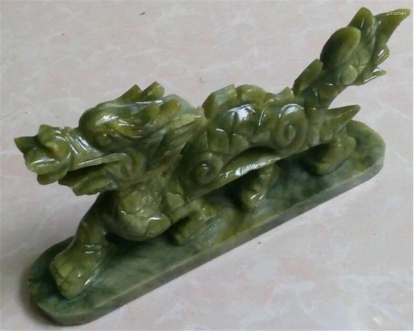 Figuras decorativas estatua de cobre chino Natural Jade verde tallado a mano Animal dragón hermoso pequeño