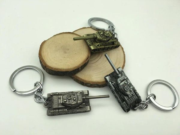 Figuras decorativas Diseño creativo 3D World of Tanks Keychain Model de metal Cadena de regalo de regalo