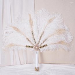 Decoratieve beeldjes Crystal Rhinestone Ostrich Alternatieve veren Bridal Fan Bouquet Ivory Gatsby 1902S Wedding Hand Gold Broche