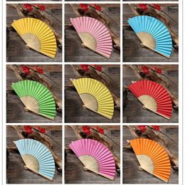 Decoratieve beeldjes Aangepaste Home Chinese Decor Paper Fan Wedding Dance Handgeschilderde 30/50 Geschenken PCS Hand Supplies Party Foldable