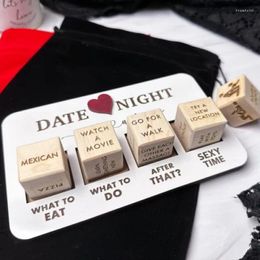 Decoratieve beeldjes Date Night Dice After Dark Edition Houten spel voor koppels Hout Herbruikbaar paar jubileum