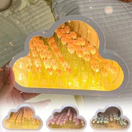 Decoratieve beeldjes Diy Cloud Tulip Night Light Handgemaakte LED Mirror Lamp Home Desktop Decoratie 2 In1 Tulpen Bloemen voor kinderen Girl