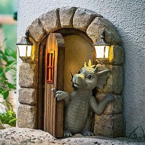 Decoratieve beeldjes Dragon Garden Ornament Hars Ambachtelijk Standbeeld Yard Art Outdoor en Wall Outdoors Decor Home