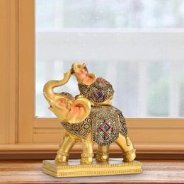 Decorative Figurines Elephant Statue Creative Furnishing Table Centerpiece Modern For Party Cabinet Bedroom Living Room Fireplace